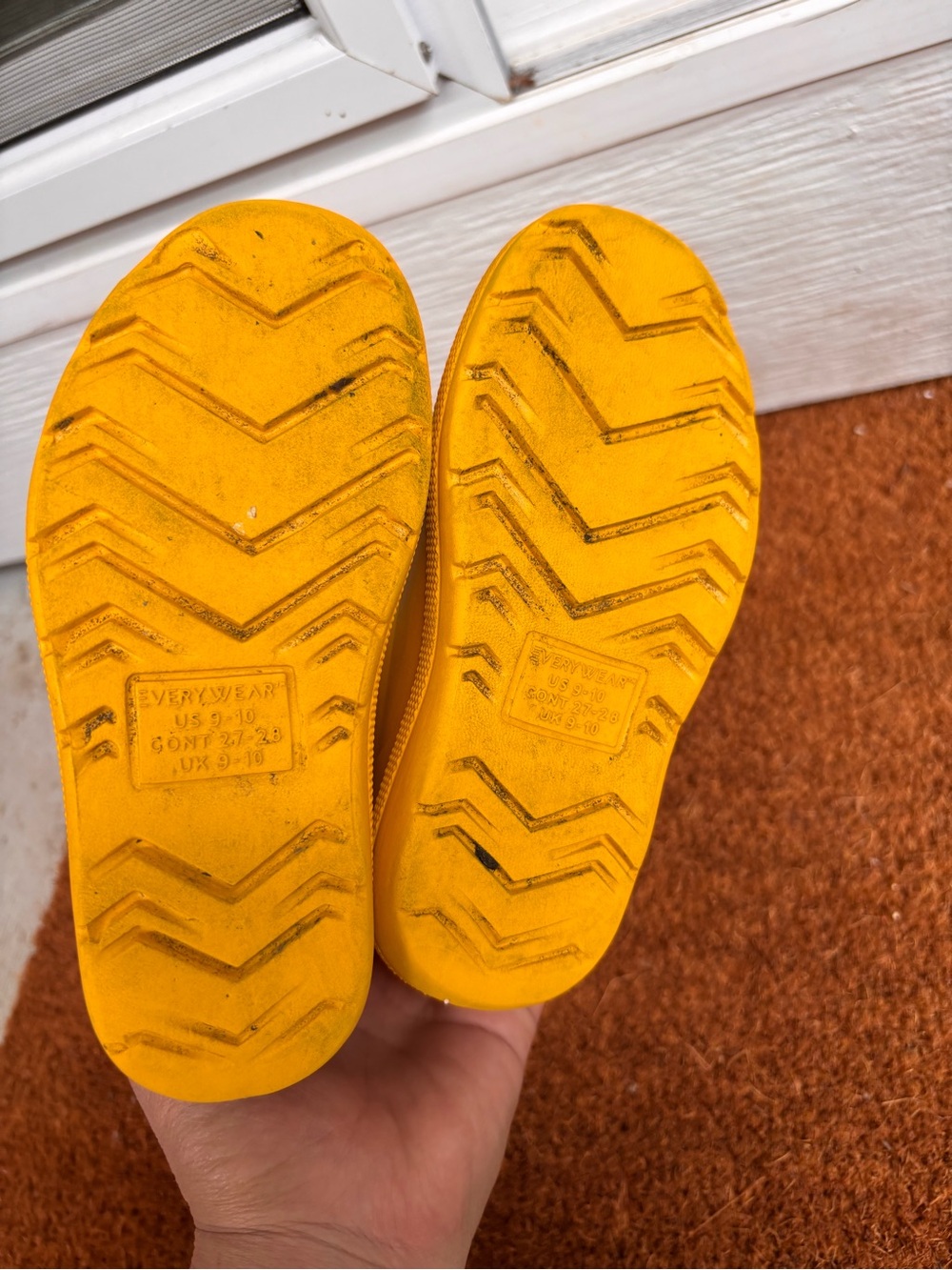 Totes Yellow Rainboots - Picture 6 of 6